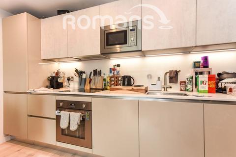 2 bedroom flat to rent, Blu Bracknell, Wokingham Road, Bracknell, RG42