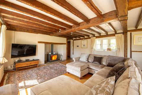 5 bedroom farm house for sale, Long Lane, Shaw, Newbury, Berkshire RG14