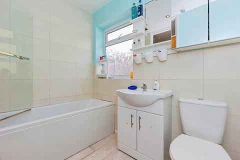 3 bedroom terraced house for sale, Yewtree Lane, Manchester, M23