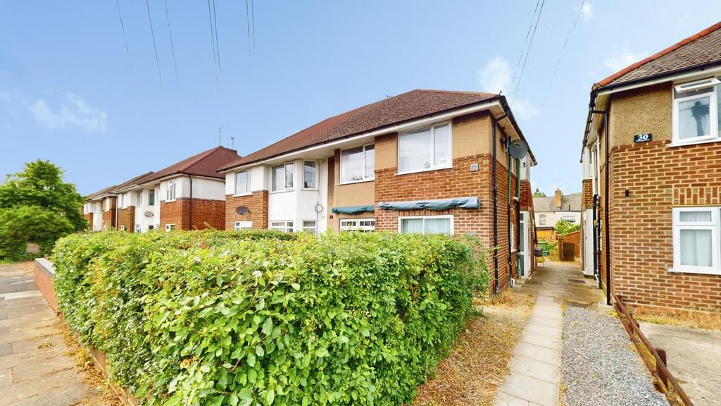 2 bedroom maisonette for sale