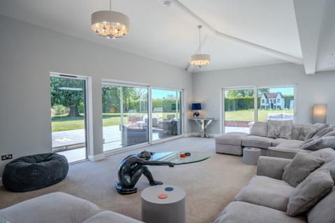7 bedroom detached house for sale, Deopham Road, Morley St. Botolph, NR18 9