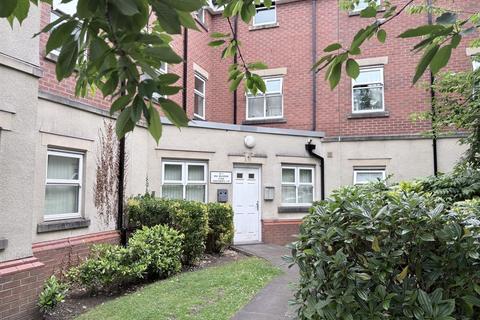 2 bedroom apartment to rent, New Belvedere Close , Cypress Street