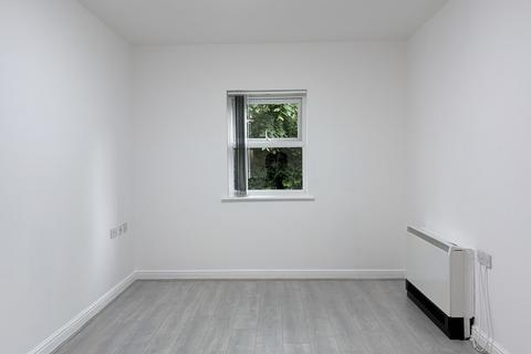 2 bedroom apartment to rent, New Belvedere Close , Cypress Street