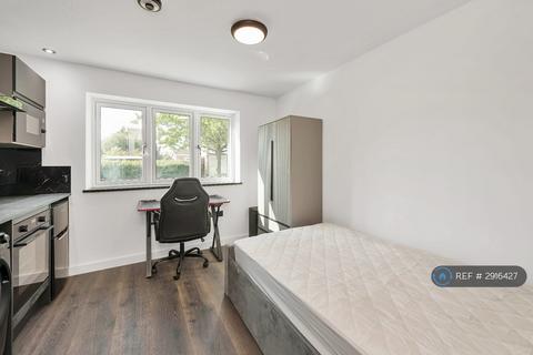 1 bedroom in a house share to rent, Kings Hedges Road, Cambridge, CB4