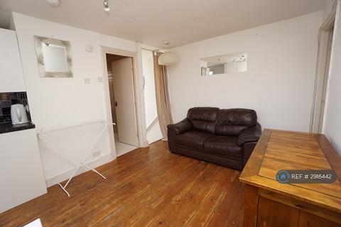 2 bedroom flat to rent, Essex Road, London, N1