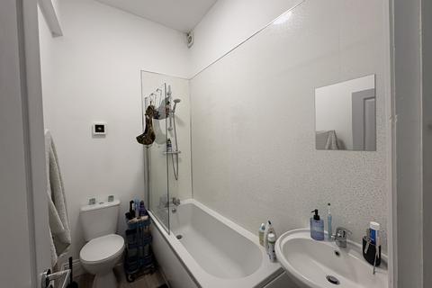 1 bedroom flat to rent, Admiralty Street, Plymouth, PL1