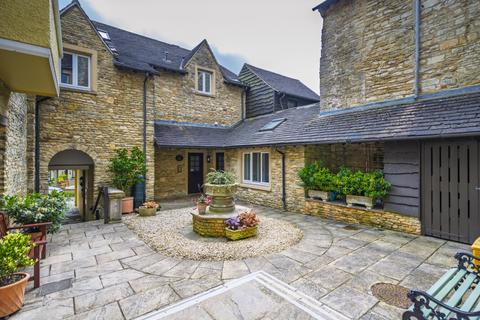 2 bedroom apartment for sale, Dale House, Chantry Court, Tetbury, Gloucestershire, GL8