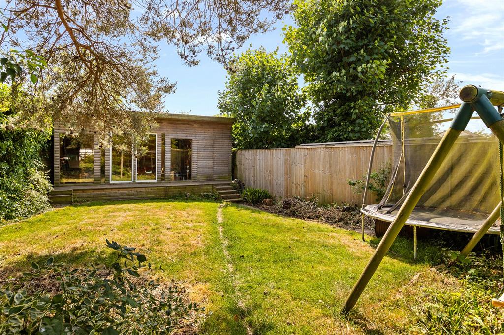 Cabin/Summer House