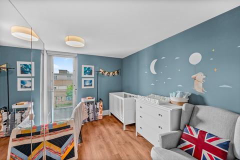 2 bedroom flat for sale, Southstand Apartments, Highbury Stadium Square, London