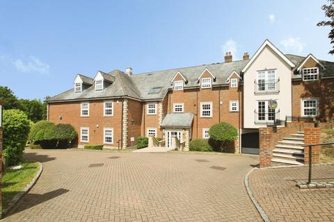 2 bedroom apartment to rent, Park Lane, Stanmore