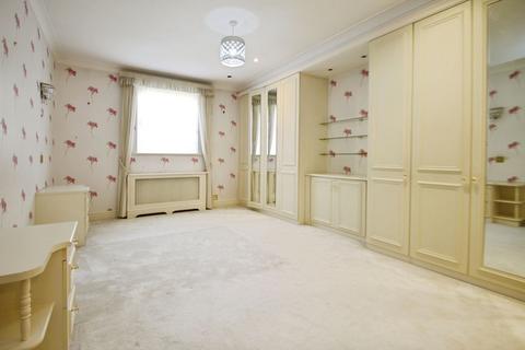 2 bedroom apartment to rent, Park Lane, Stanmore