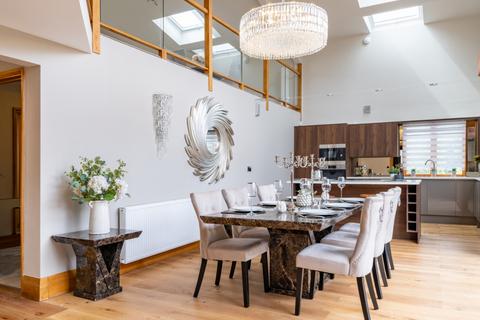5 bedroom barn conversion for sale, Clements End Road, Gaddesden Row, HP2