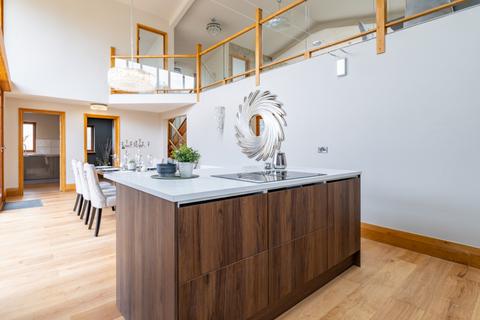 5 bedroom barn conversion for sale, Clements End Road, Gaddesden Row, HP2
