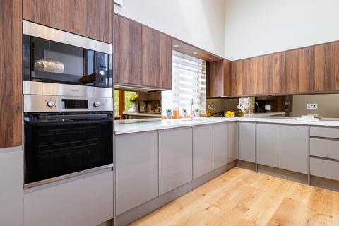 5 bedroom barn conversion for sale, Clements End Road, Gaddesden Row, HP2