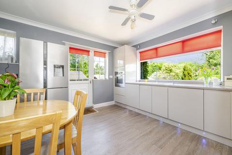 7 bedroom detached house for sale, London Road, Crowborough