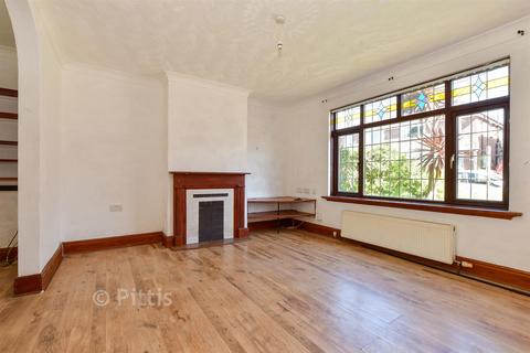 3 bedroom semi-detached house for sale, Alderbury Road, Newport, Isle of Wight