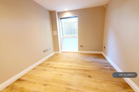 2 bedroom flat to rent, Layla Court, London, N19