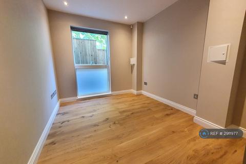 2 bedroom flat to rent, Layla Court, London, N19