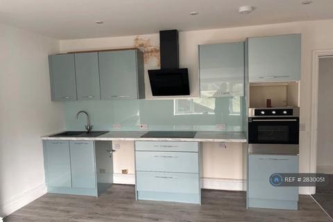 undefined, Main St, Frodsham, WA6