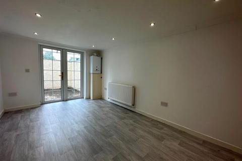 undefined, Farm Road, Glasgow G41