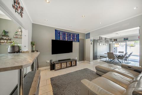 4 bedroom semi-detached house for sale, Locket Road, Harrow