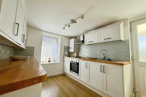 2 bedroom apartment for sale, Victoria Street, Ventnor, Isle of Wight