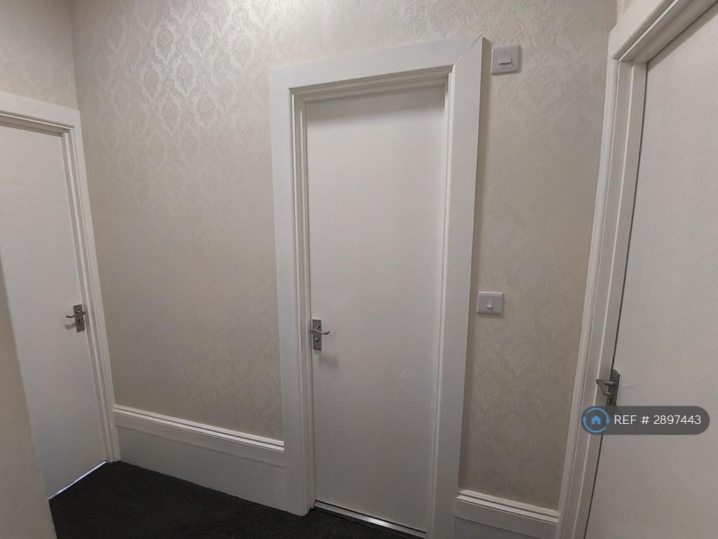 Enter Hallway