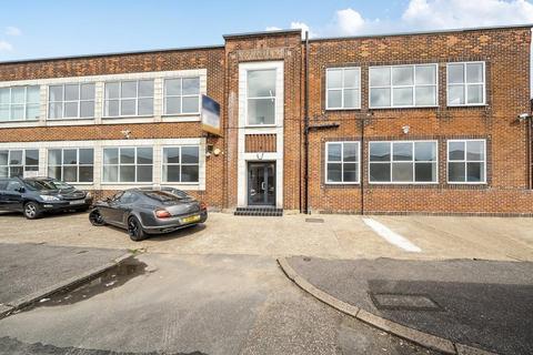 Warehouse to rent, Carlisle Rd London NW9