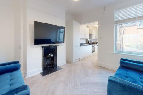4 bedroom house share to rent, Carholme Road