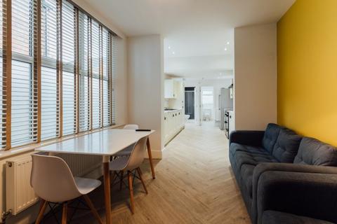 6 bedroom house share to rent, Newland Avenue