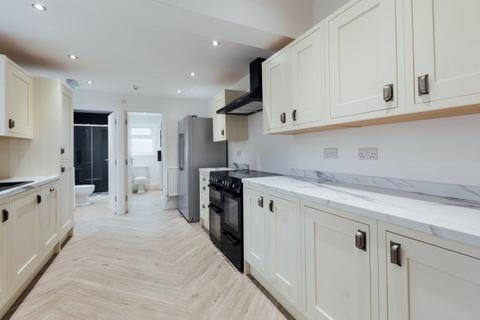 6 bedroom house share to rent, Newland Avenue