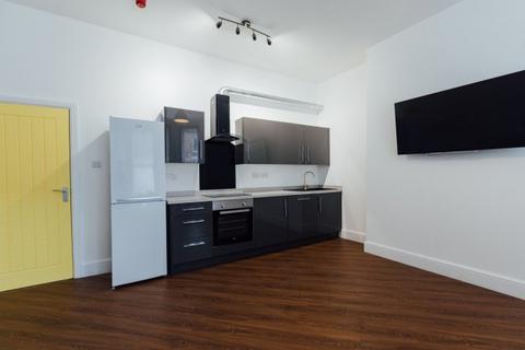 2 bedroom house share to rent, Marlborough Avenue