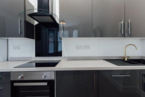 2 bedroom house share to rent, Marlborough Avenue