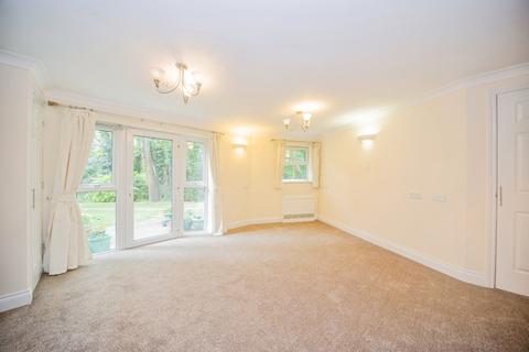 2 bedroom flat for sale, Rollesbrook Gardens, Southampton, Hampshire, SO15