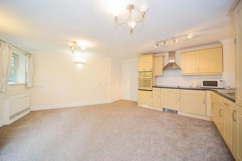 2 bedroom flat for sale, Rollesbrook Gardens, Southampton, Hampshire, SO15