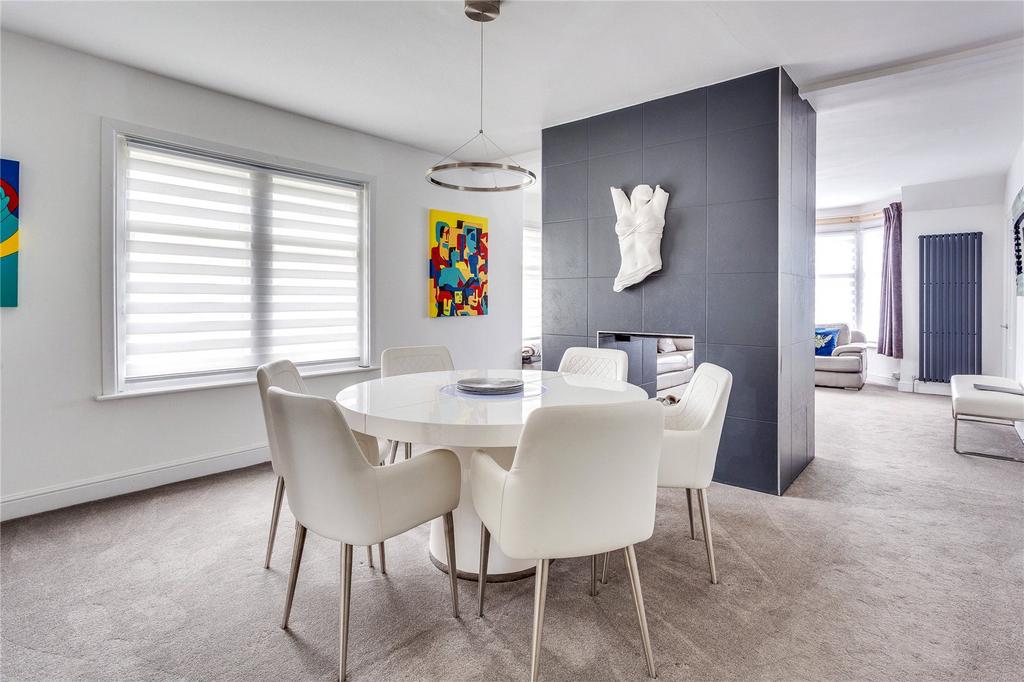 Apartment in Reading, Spring Gardens, Whitley - More