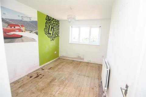 2 bedroom end of terrace house for sale, Diddington Close, Bletchley, Milton Keynes
