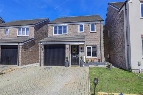 3 bedroom detached house for sale, Plasnewydd Walk, Llantwit Major, Vale of Glamorgan, CF61 2YW