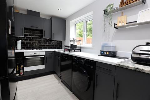 3 bedroom detached house for sale, Plasnewydd Walk, Llantwit Major, Vale of Glamorgan, CF61 2YW