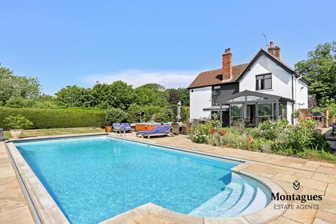 4 bedroom detached house for sale, Vicarage Lane West, North Weald, CM16