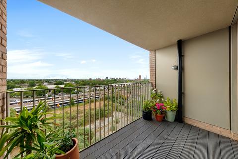 1 bedroom apartment for sale, Bond House, Goodwood Road London SE14