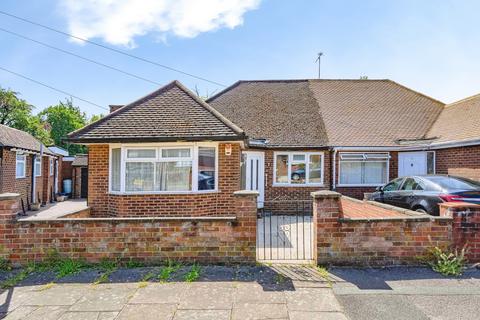 3 bedroom bungalow for sale, Abingdon Road, LUTON, Bedfordshire, LU4