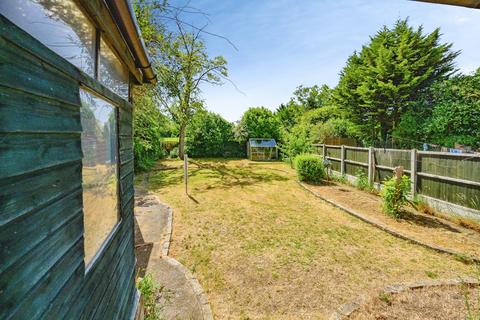3 bedroom bungalow for sale, Abingdon Road, LUTON, Bedfordshire, LU4