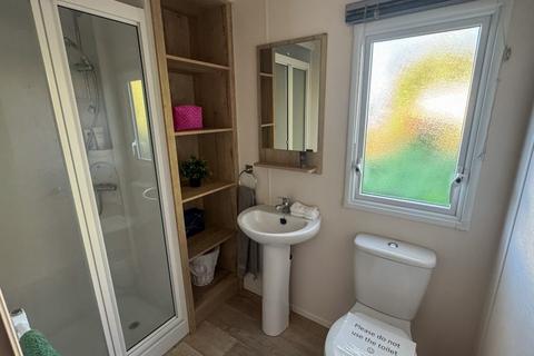 2 bedroom park home for sale, Carlton Meres Holiday Park – Suffolk