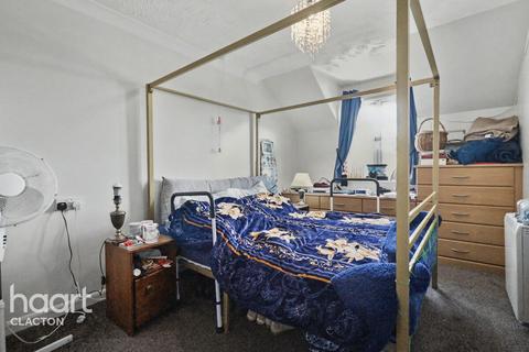 2 bedroom apartment for sale, Station Road, Clacton-On-Sea
