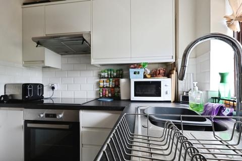 2 bedroom flat for sale, Westbrook Court, Stevenage Road, Hitchin