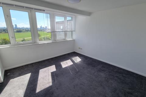 1 bedroom flat to rent, The Peninsula Building, Salford, M7