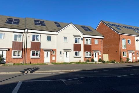 3 bedroom house to rent, Kempston Road, Bedford, MK42