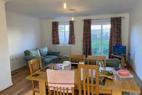 3 bedroom house to rent, Kempston Road, Bedford, MK42