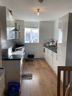 3 bedroom house to rent, Kempston Road, Bedford, MK42